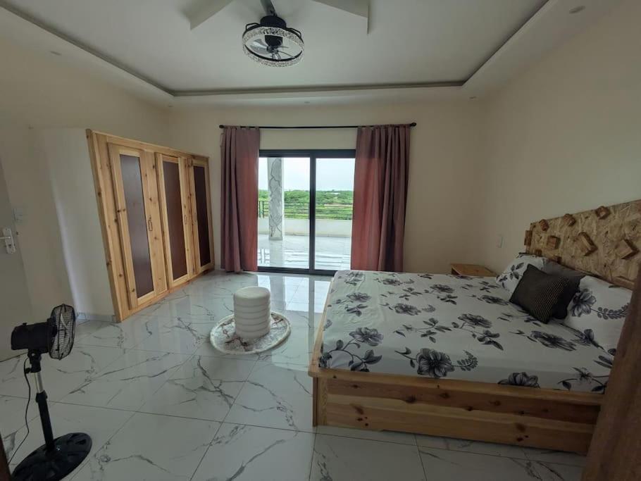 Villa Hawa, Decor Unique & Piscine 索蒙 外观 照片