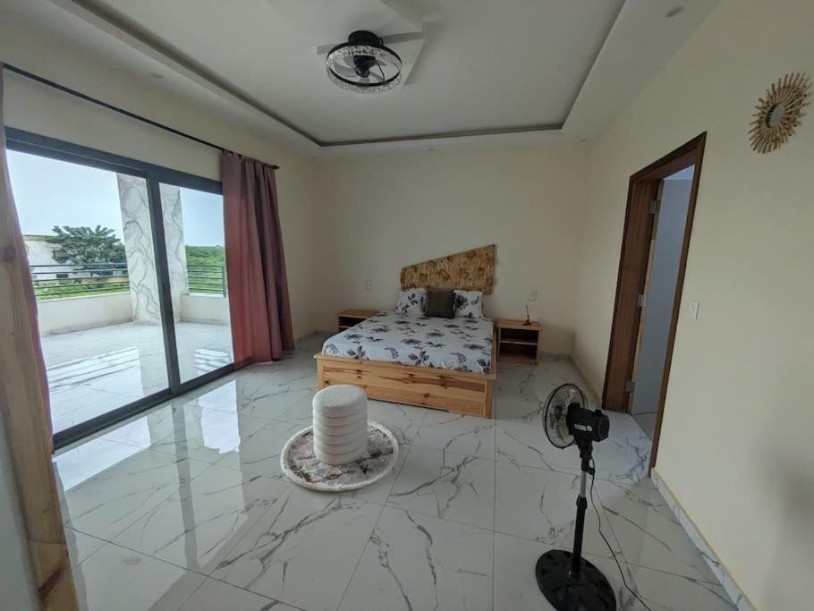 Villa Hawa, Decor Unique & Piscine 索蒙 外观 照片